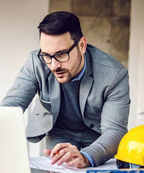 مدير الإدارة الهندسية